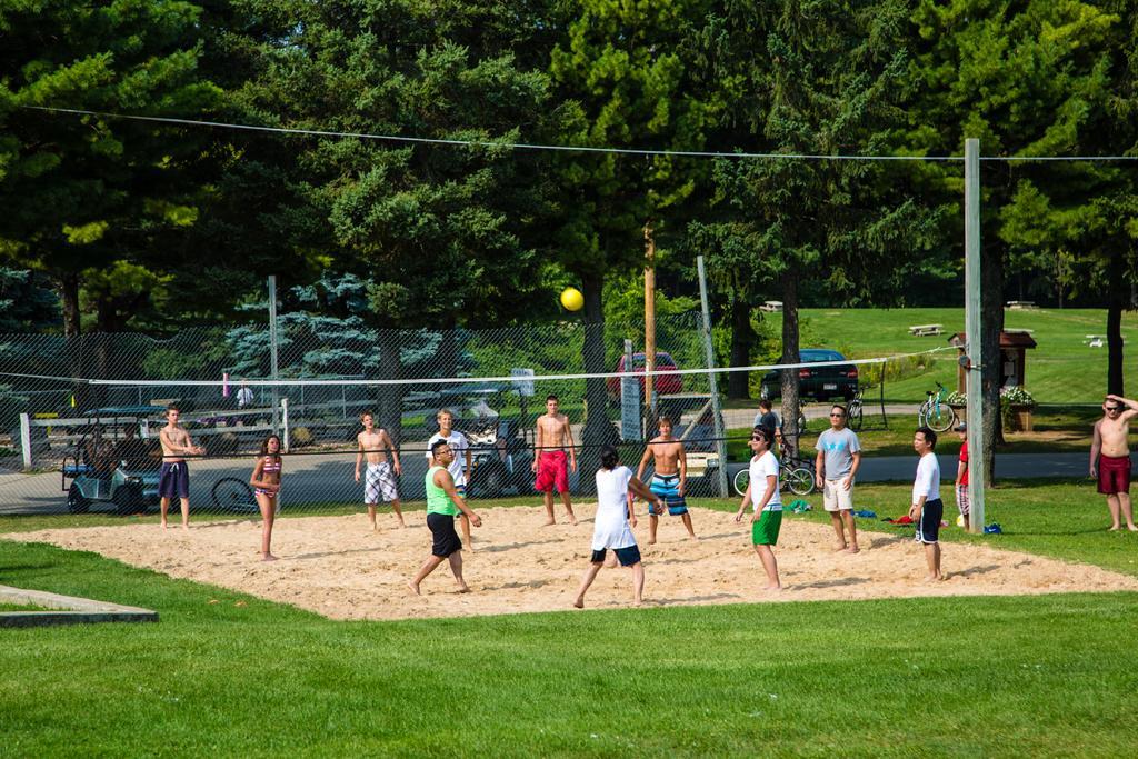 Plymouth Rock Camping Resort Rustic Cabin Elkhart Lake Ngoại thất bức ảnh