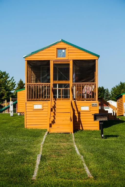 Plymouth Rock Camping Resort Rustic Cabin Elkhart Lake Ngoại thất bức ảnh